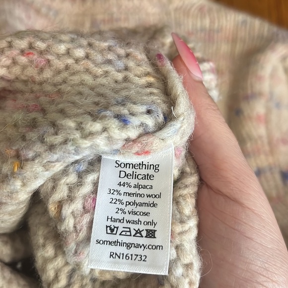 Something Navy Woman’s Pink Sweater Size XXS - Picture 5 of 5